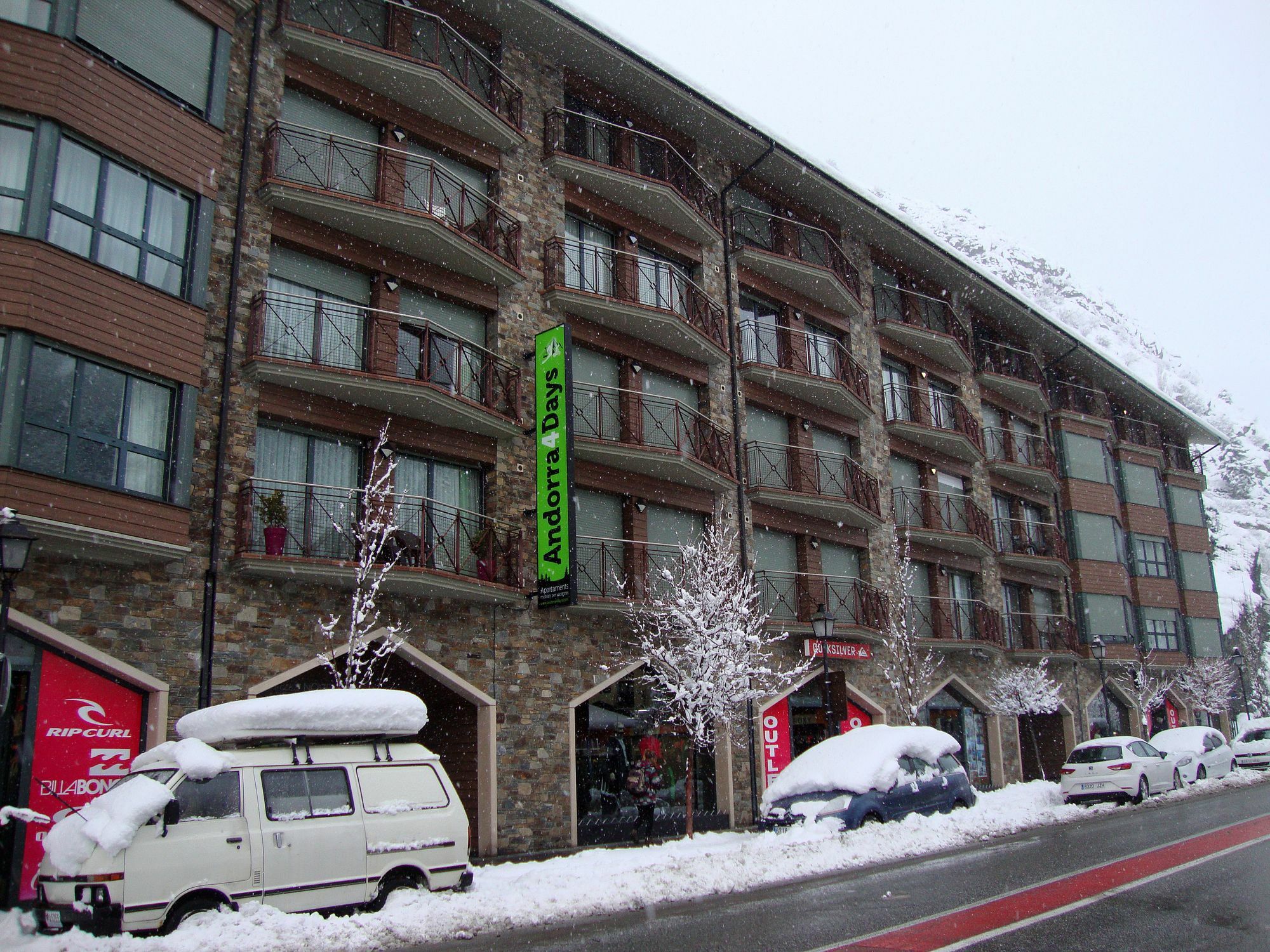 Apartamentos Canillo Pie Pistas 3000 Екстериор снимка